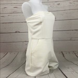 White strapless romper Simple chic large